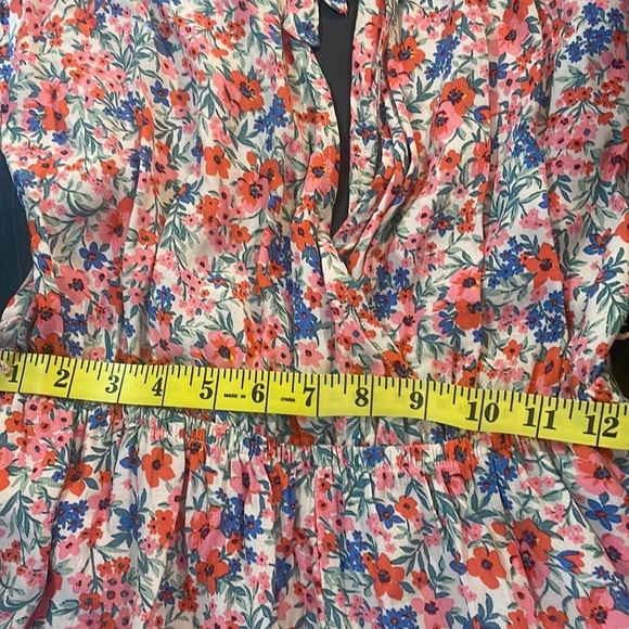 American Eagle floral jumper,shorts, V neck, Pink, Blue,White, bow tie,Medium - Picture 9 of 13